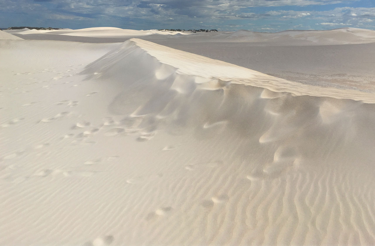 COLORBOND® steel in the colour Dune®, Sand dunes