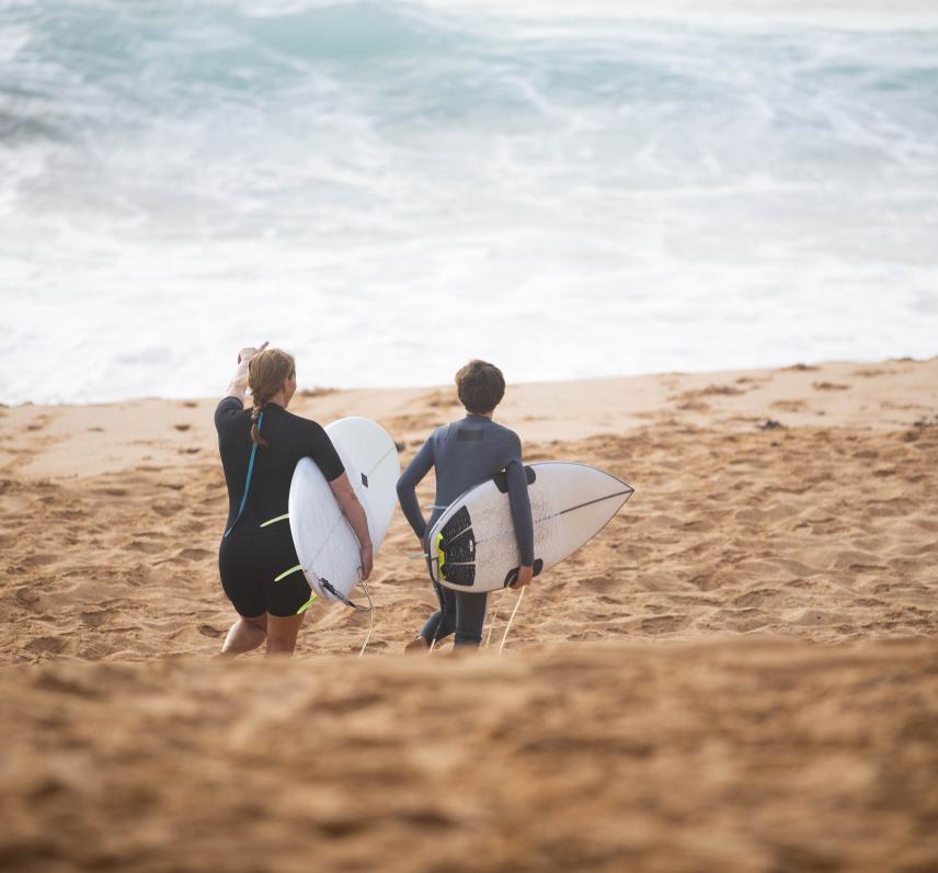 With over 50 years’ history in Australia, COLORBOND® steel has become part of the landscape of our country. Surfing sand and beach are inspiration behind the new TV ads for 2021.
