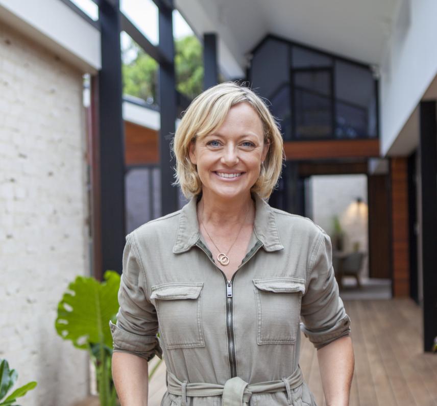 Shelley Craft chose COLORBOND® Ultra steel in the colour Wallaby® for her family house build in Byron Bay.