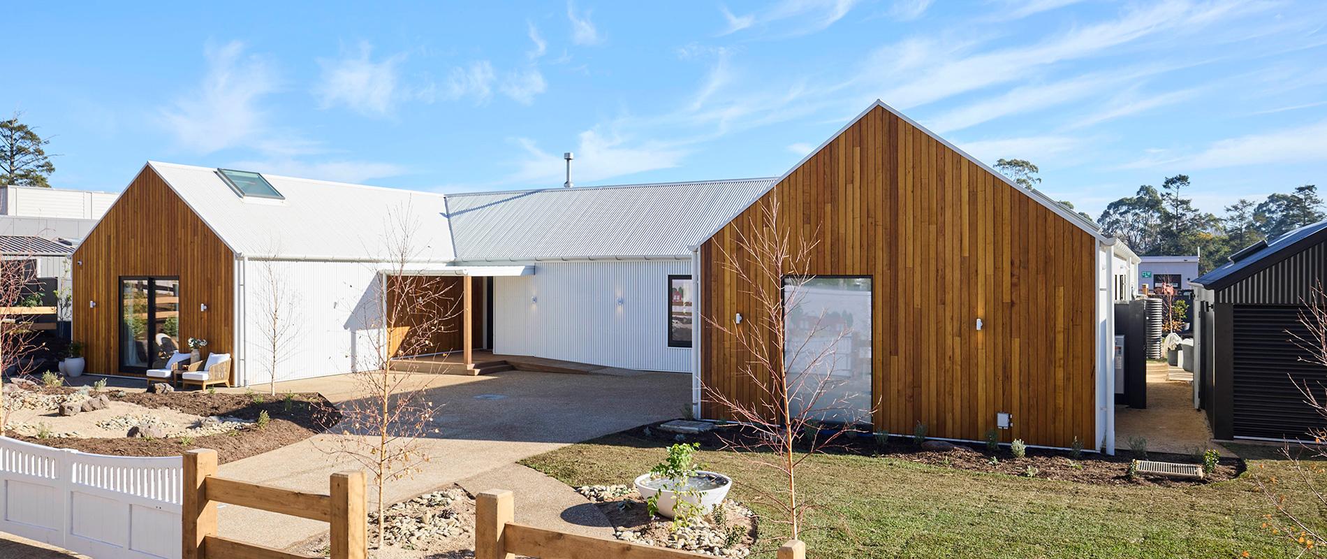 The Block House 3 Front Yard