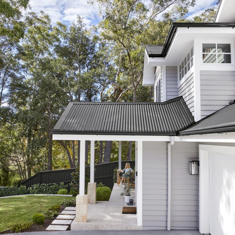 Wahroonga House with COLORBOND(R) steel in Wooldland Grey in a classic finish