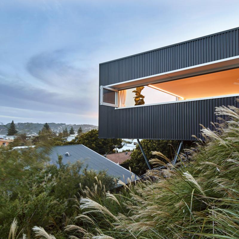 North Avoca Studio, cladding made from COLORBOND® Ultra steel in LYSAGHT SPANDEK® profile, in the colour Monument®. Matt Thitchener Architect