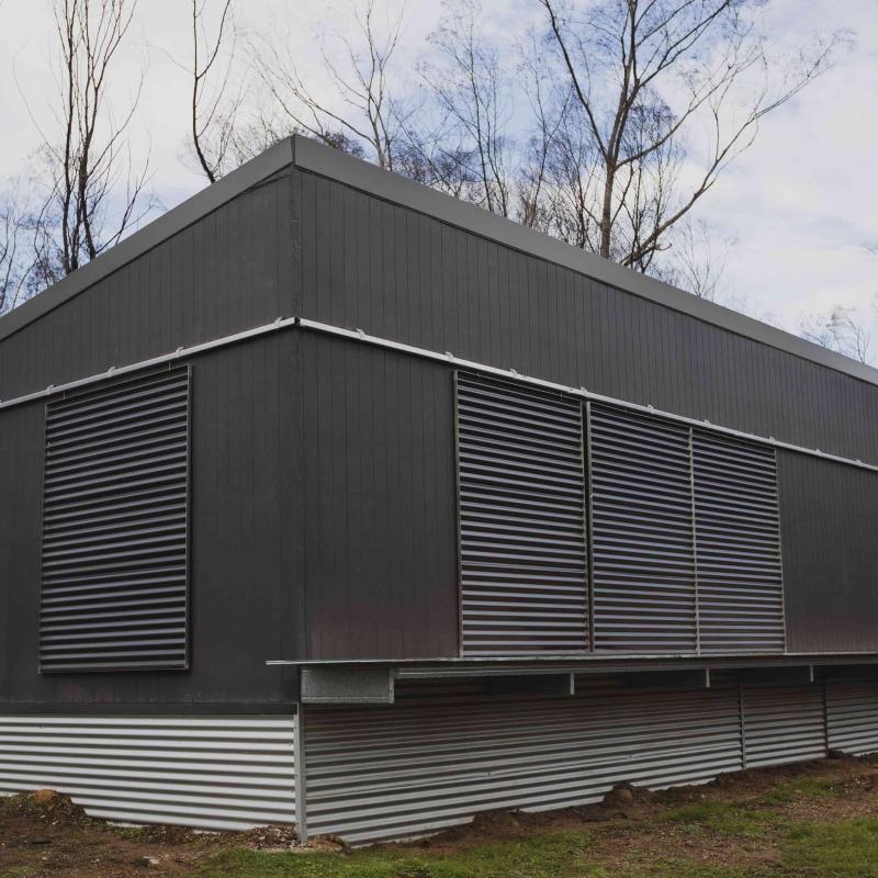 The house that withstood a bushfire. Uses framing made from TRUECORE® steel, COLORBOND® steel cladding, roofing, fire shutters and flashing