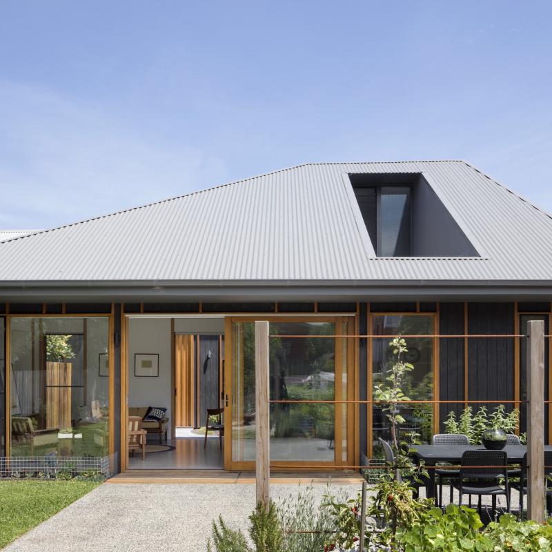 Thornbury House by Bent Architecture 