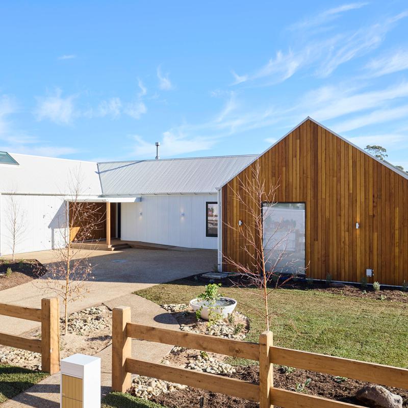 The Block House 3 Front Yard