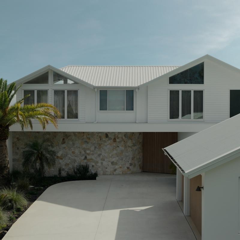 Palm Hill House, Reedy Creek QLD with COLORBOND® steel in Surfmist® in a classic finish.