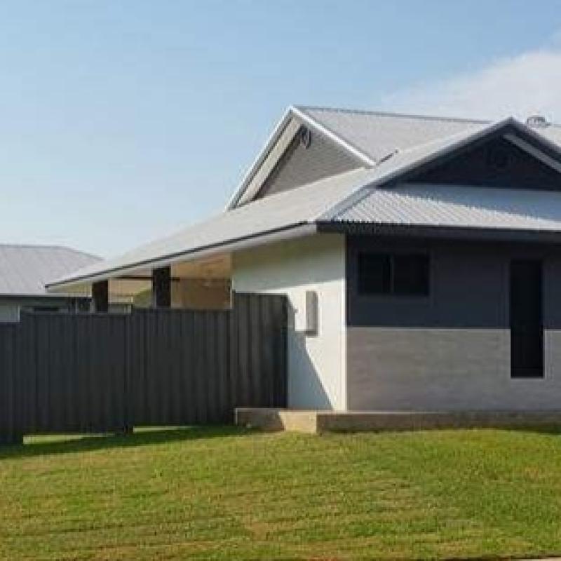 Tracey from Bellamack, NT loves COLORBOND® steel. Roofing, Garage Doors, Fencing made from COLORBOND® steel in colours Woodland Grey®, Shale Grey®