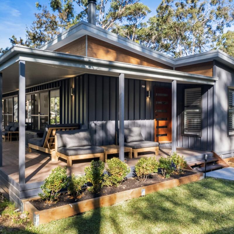 Megan from Pearl Beach, NSW loves COLORBOND® steel. Roofing, Guttering & Fascia, Garage Doors, Walling, Fencing, Patio & Pergola made from COLORBOND® steel in colours Basalt®, Ironstone®, Windspray®