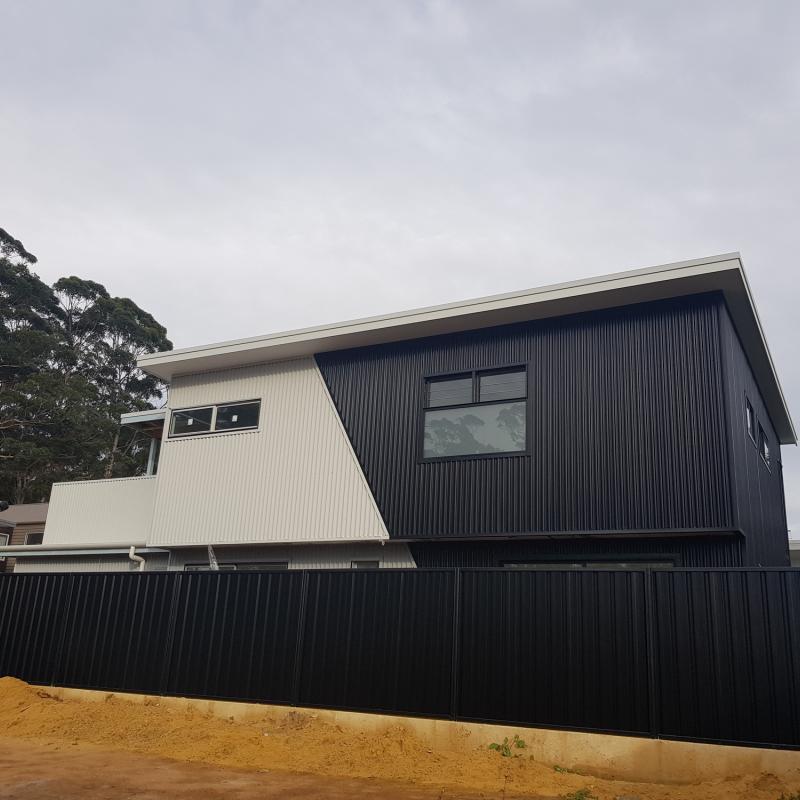 Paul from Margaret River, WA loves COLORBOND® steel.  Roofing, Guttering & Fascia, Garage Doors, Walling, Fencing, Patio & Pergola made from COLORBOND® steel in colours Night Sky®, Shale Grey® Matt and Surfmist® Matt