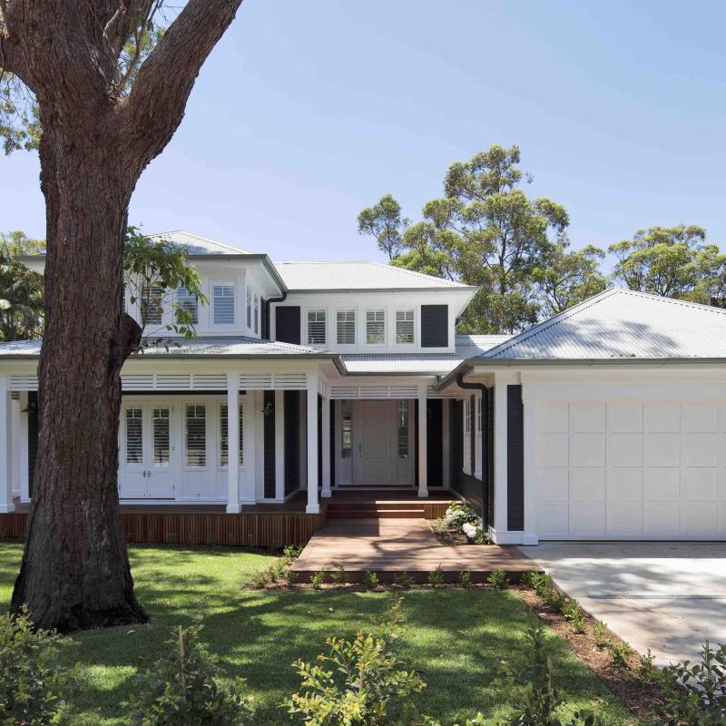 Residential home located in Sydney's Northern Beaches. Roofing features COLORBOND® steel Windspray® in Lysaght CUSTOM ORB® profile. Home was designed and built by Stritt Design & Construct. Photographer is Simon Whitbread.