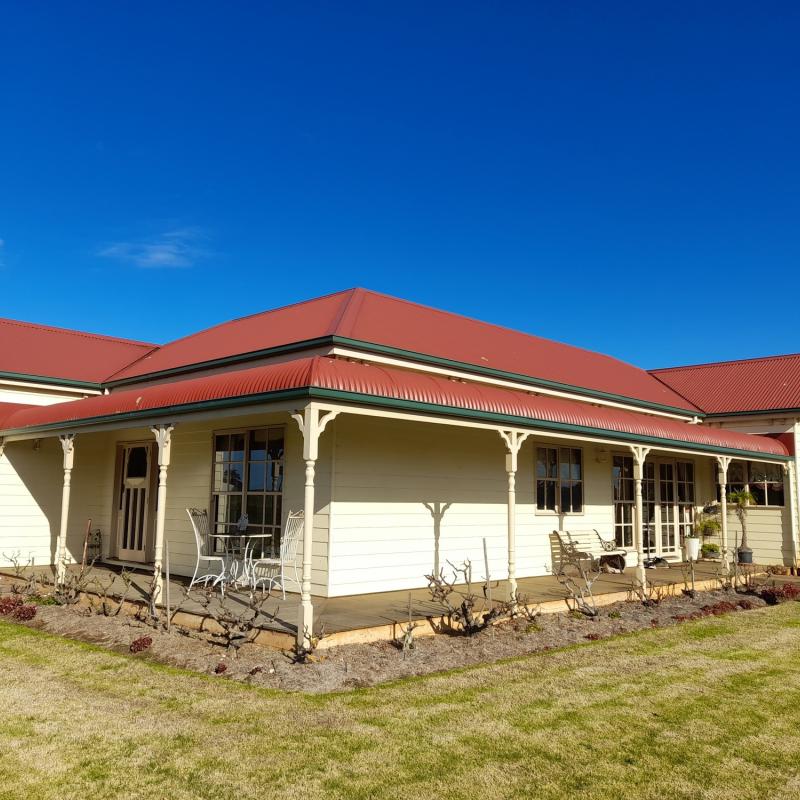 Maree from Koroit, VIC loves COLORBOND® steel.  Roofing, Guttering & Fascia, Garage Doors made from COLORBOND® steel in colour Cottage Green® and Manor Red®