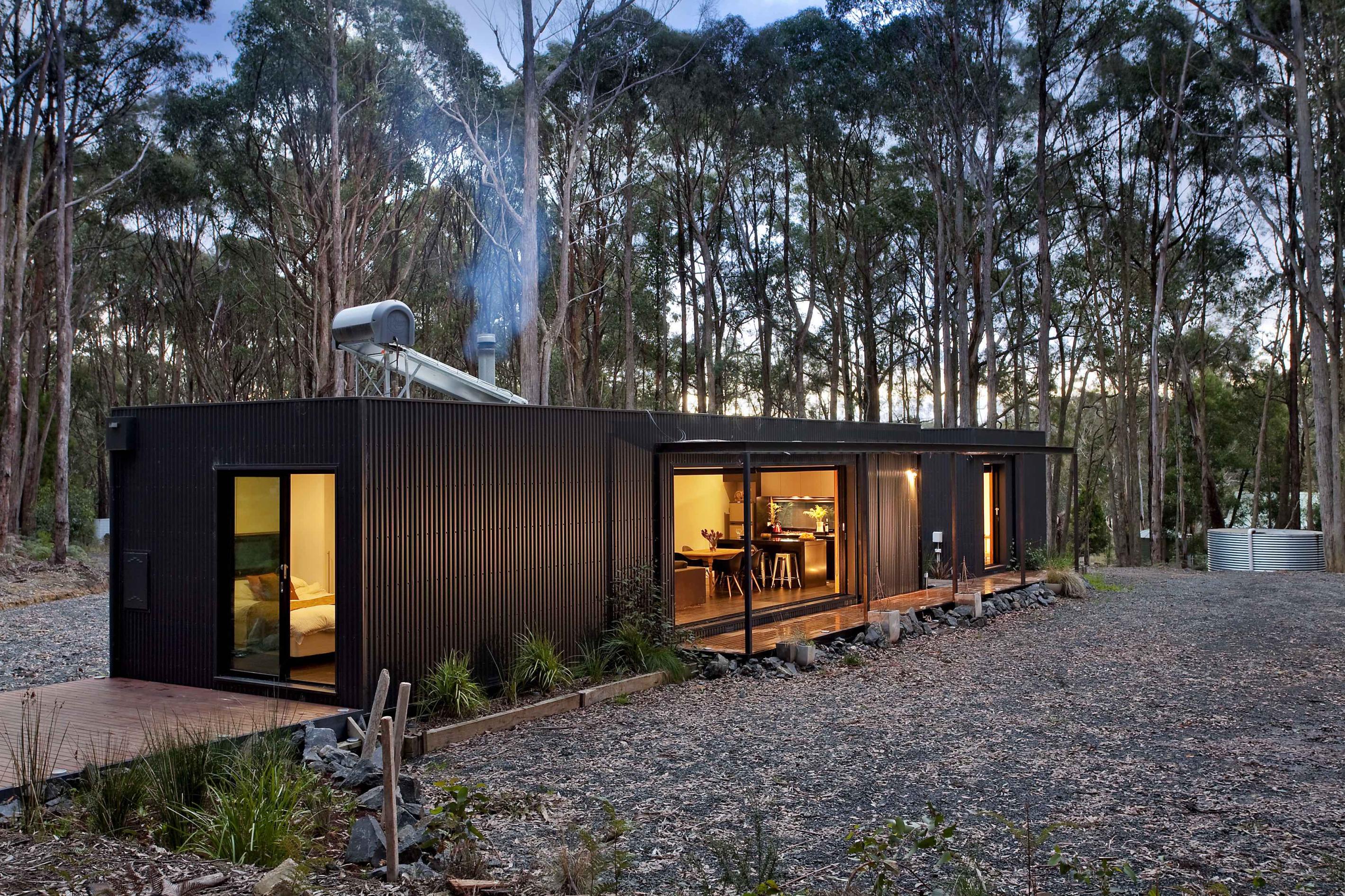 Modscape Modular Home. Cladding made from COLORBOND® steel Monument® in the profile LYSAGHT CUSTOM ORB®.