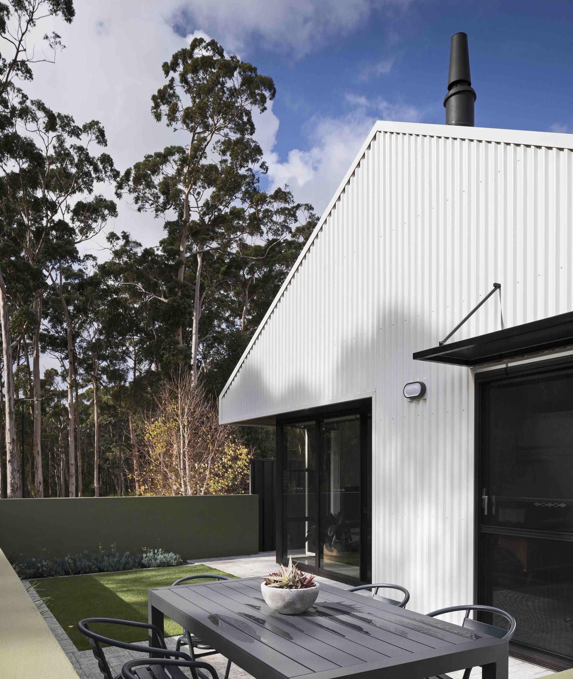COLORBOND® steel Surfmist® cladding and roofing