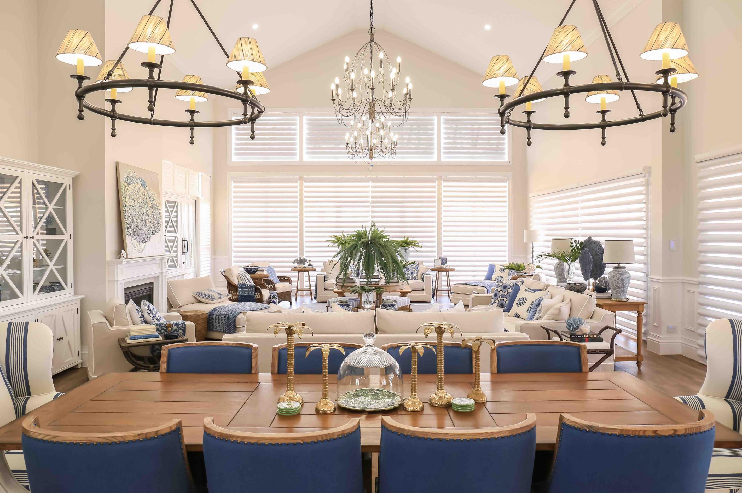 'Hamptons Farmhouse' by Indah Island Interior Designers. COLORBOND® steel