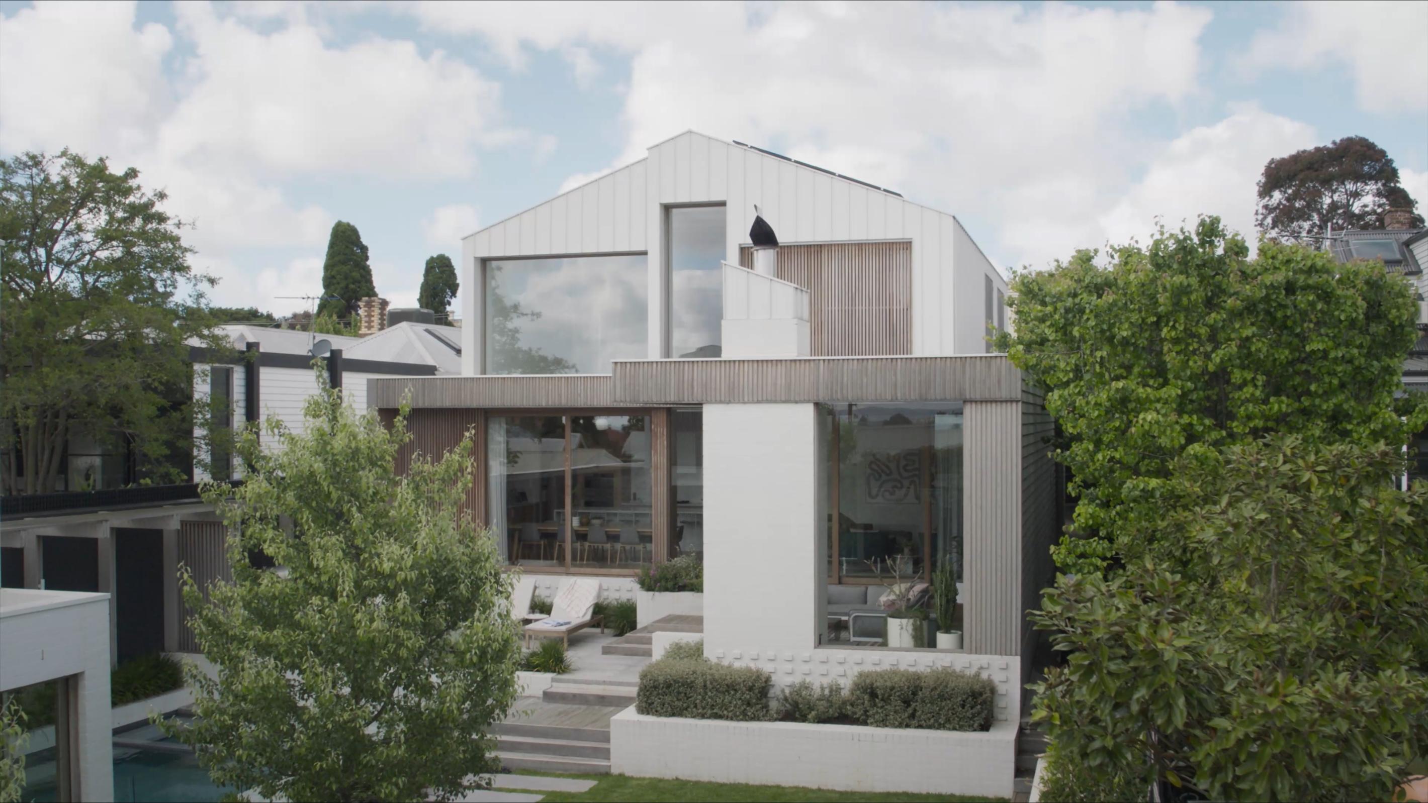 BBW House, Geelong  clad in COLORBOND® steel Surfmist® in a Classic finish. Rollformer/Fabricator:  Steeline JH Stephenson Aussie Roof Co Pty. Built by Wilson. Installer: Clint Humphrey (CH Roofing). Architect: Tecture