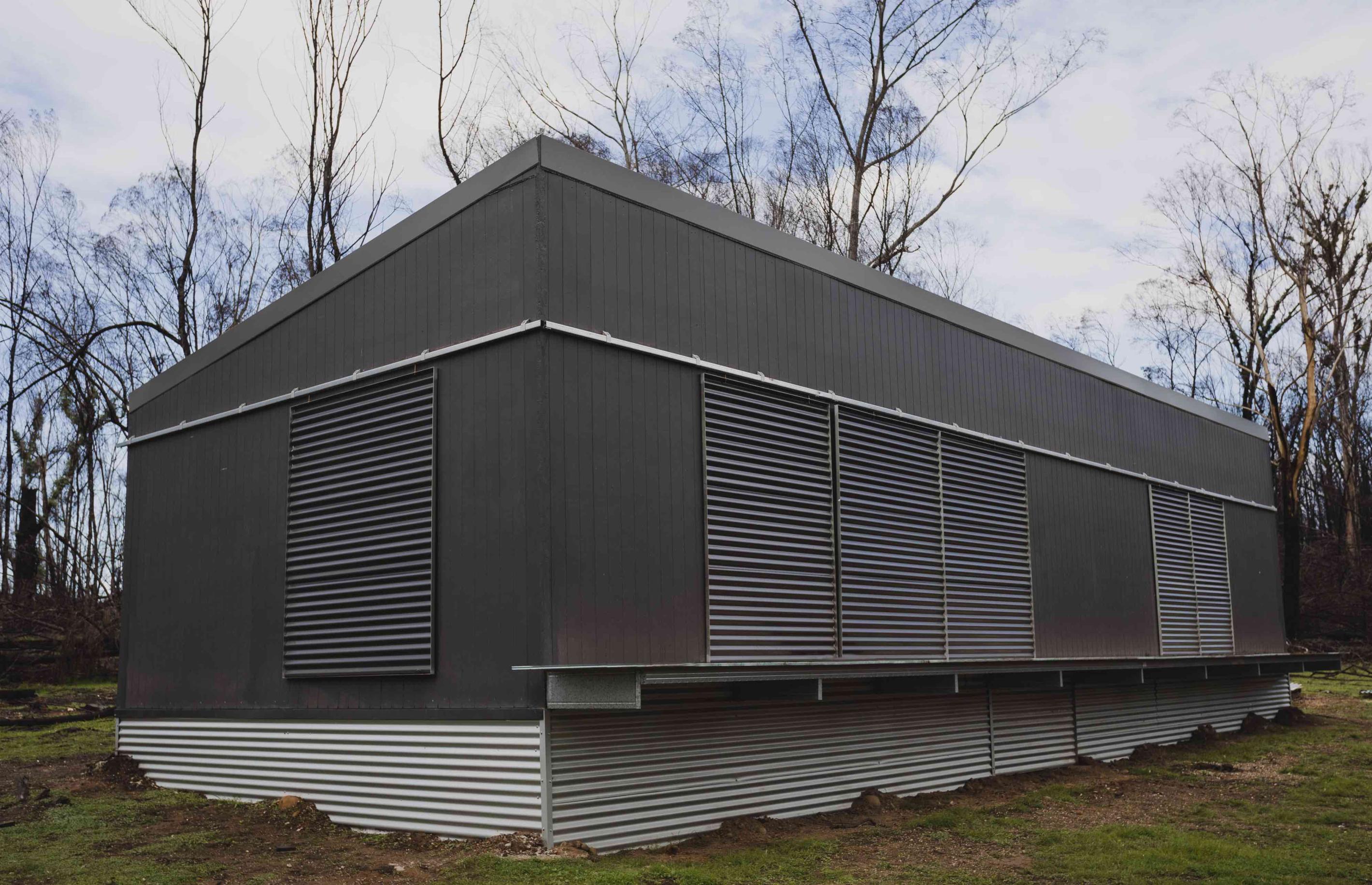 The house that withstood a bushfire. Uses framing made from TRUECORE® steel, COLORBOND® steel cladding, roofing, fire shutters and flashing